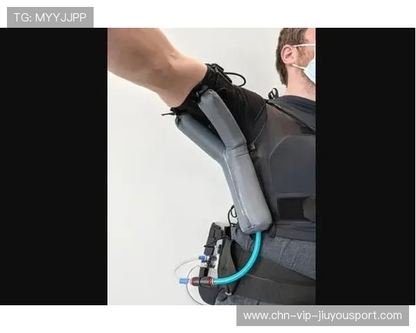 体育科技：可穿戴设备助力运动员提升训练效率，智能运动穿戴